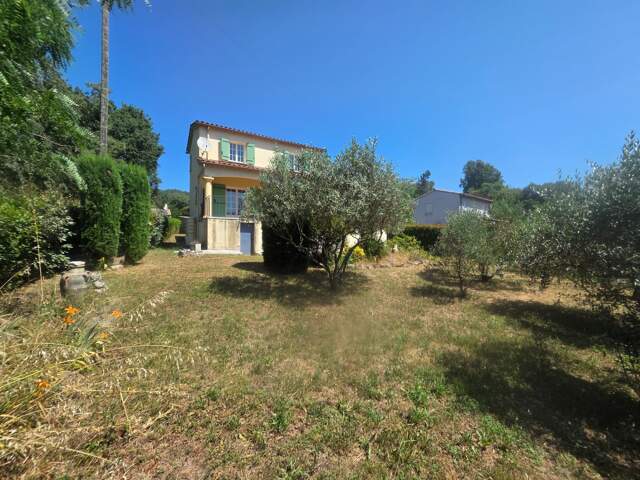 Cendras (30) secteur les Bedos à moins de 10 minutes d'ales, très belle villa 2005 d'environ 130m² sur un terrain clos et arboré de 902 m² — photo du bien