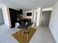 Appartement neuf à vendre 3 pièces  69,90 m2 jardin (84) LOURMARIN — photo 4