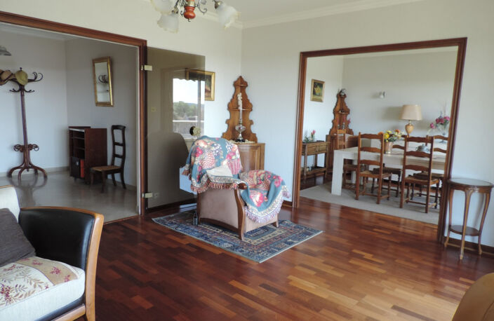 Dpt Ain (01), à vendre BOURG EN BRESSE, appartement T3 de 109 m² au sixième étage avec vue panoramique, balcon, cave et garage — photo 4