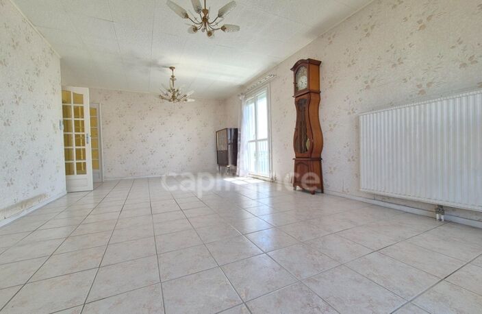 Appartement à vendre 4 pièces ROYAN (17) Loggia - Cave - Parking - Ascenseur — photo 3
