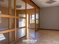 69910 Villié-Morgon Local Commercial Rue Pasteur — photo 4
