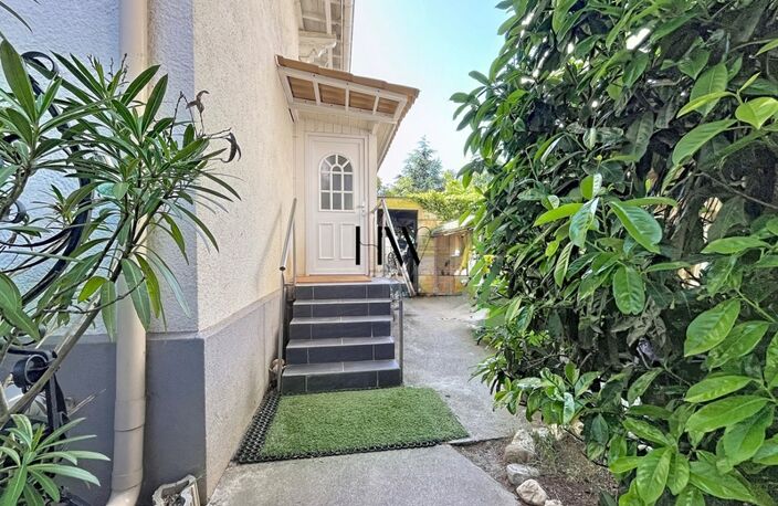 À VENDRE – maison de caractère au cœur d’Annemasse — photo 2