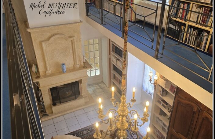 L’ARGENTIÈRE-LA-BESSÉE : MAISON DE CARACTÈRE DE 194 M², TERRAIN DE 2 510 M² ET NOMBREUSES ANNEXES — photo 3