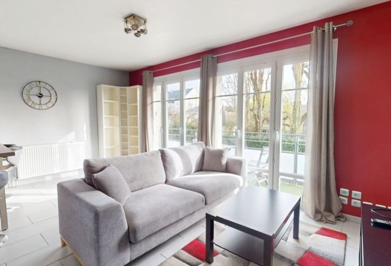 Appartement lumineux avec balcon et garage — photo 1