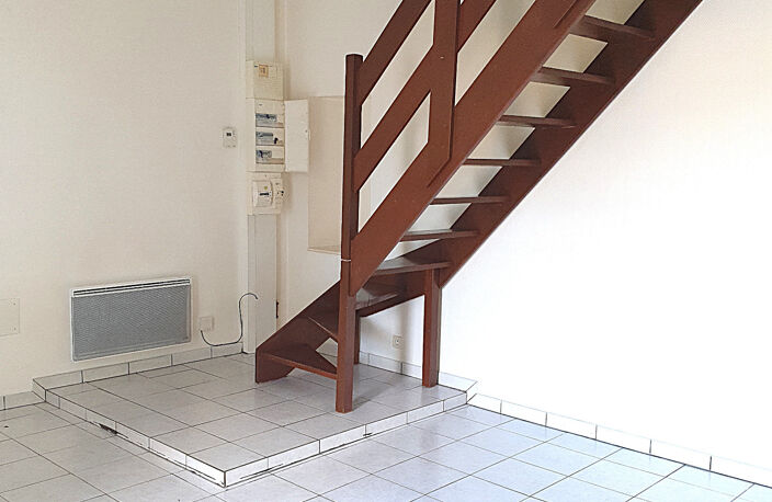 Appartement 60 m² à vendre 3 pièces, 2 parkings, BURIE (17) Exclusivité R. MARTINAUD CAPIFRANCE — photo 3