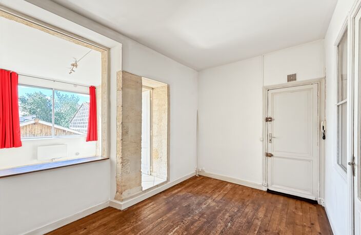 Idéal investisseur – Lumineux T1 bis de 48 m² – Bordeaux Capucins / Victoire — photo 2