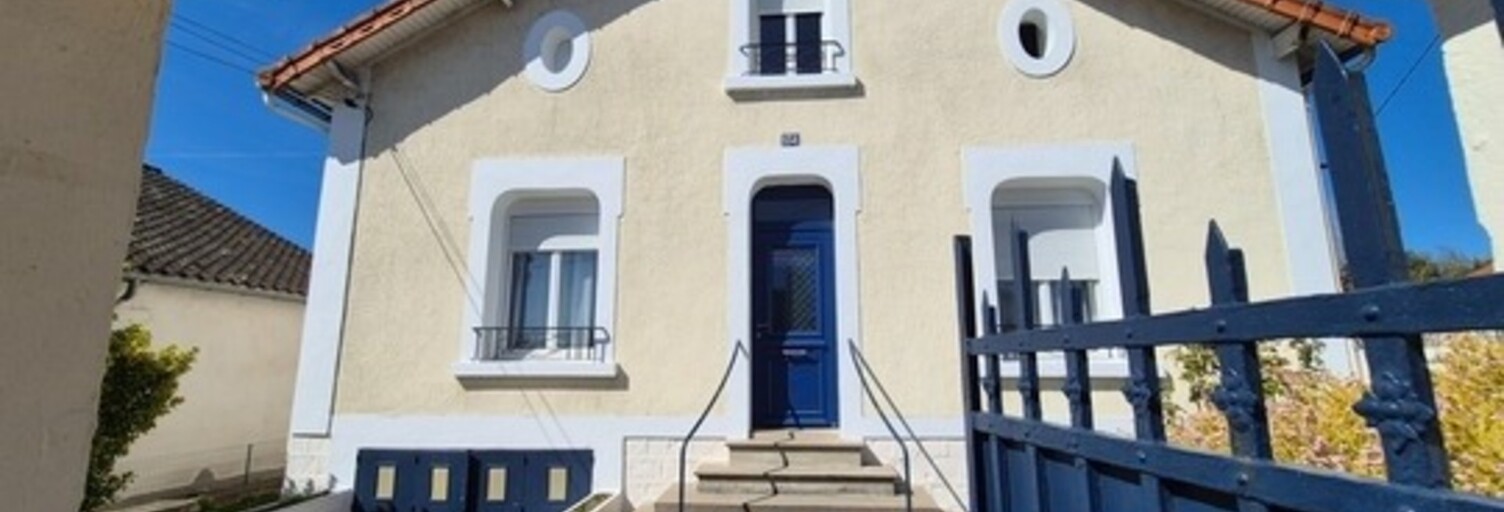 Maison 6 Pièces 121 m² à vendre à Gond-Pontouvre (16160)