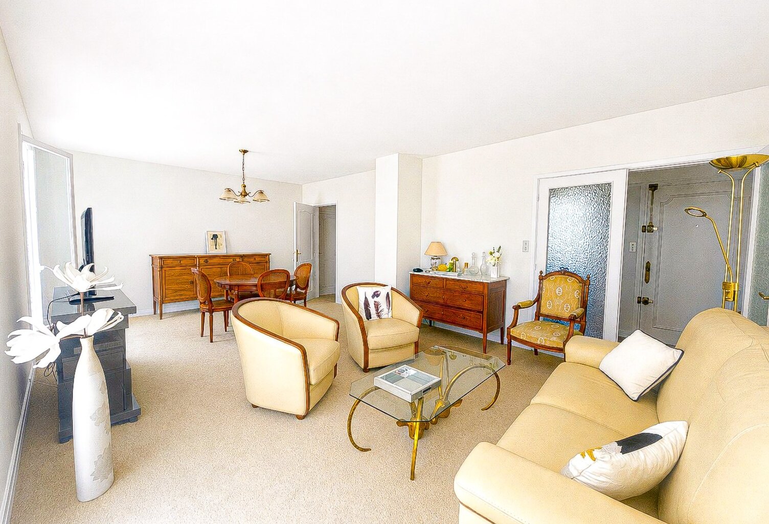 CALAIS , Dpt (62) à vendre appartement 3 pièces 75M2 , deux chambres , cave , parking privatif — photo 1