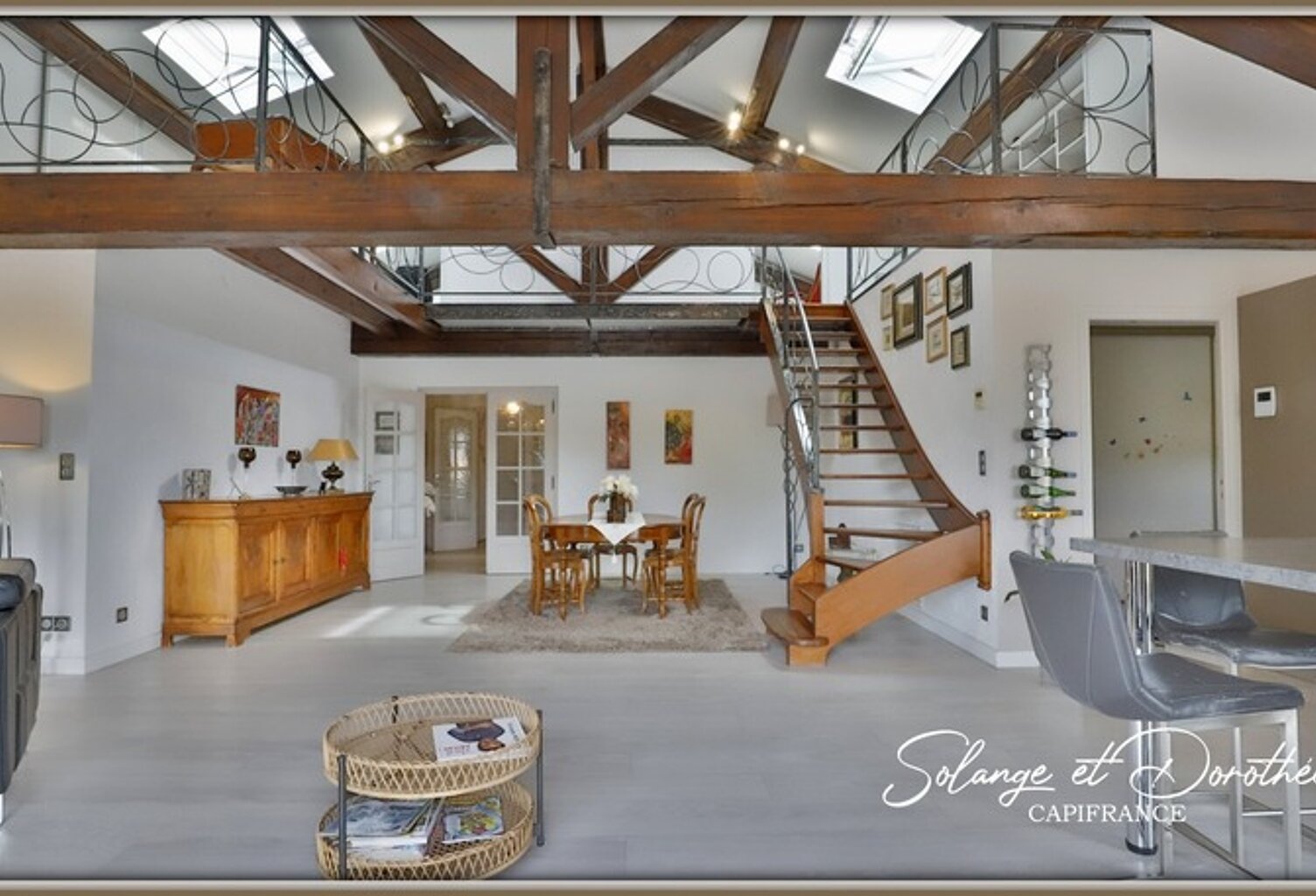 Dpt Hérault (34), à vendre LIGNAN SUR ORB maison P8 de 325 m² - Terrain de 1 300,00 m² garage 250 m² -parking- 5 ch — photo 1