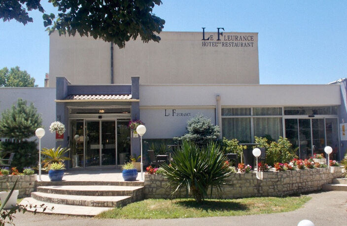 FLEURANCE (32) - Hotel-Restaurant murs et fonds avec logement de fonction — photo 3