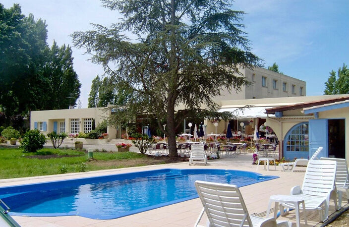 FLEURANCE (32) - Hotel-Restaurant murs et fonds avec logement de fonction — photo 5