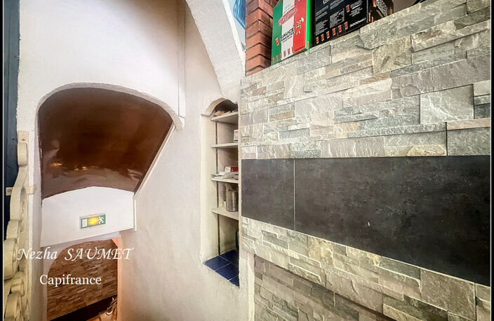 Pizzeria avec murs commerciaux à vendre – Ambilly, aux portes de Genève — photo 2