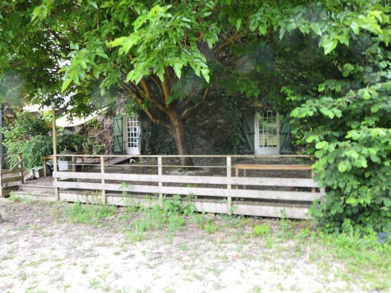 A vendre  belle Batisse a valoriser 7 pièces  Loire Layon Aubance (49) — photo 1