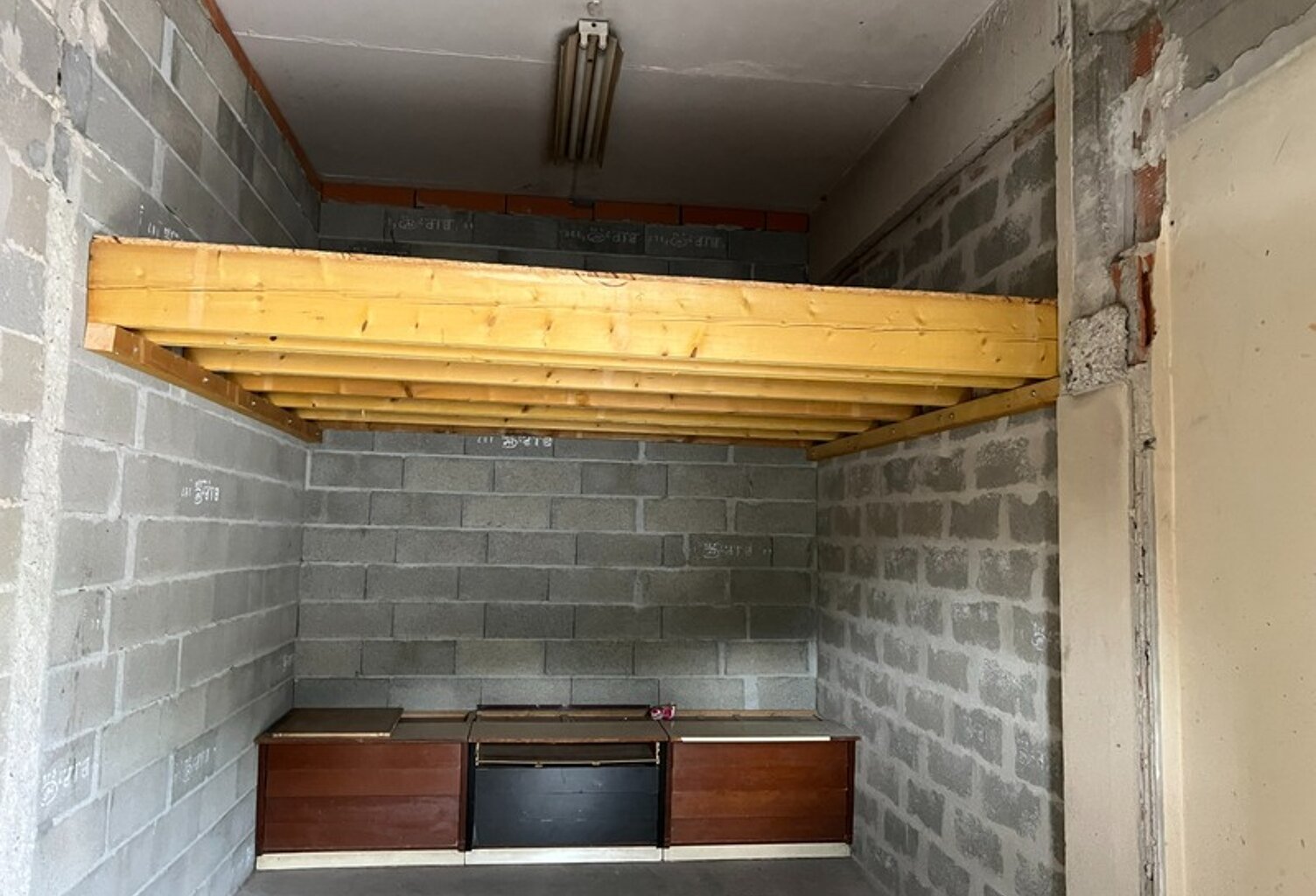 Garage à vendre VILLENEUVE SUR LOT (47) — photo 1