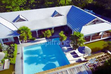 Maison 10 pièces 1470000 €