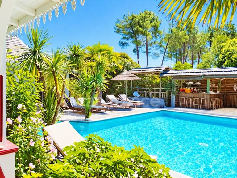 LACANAU - PROCHE LAC ET CENTRE VILLE - MAISON 250M2 SUR 2000M2 – PISCINE SPA SAUNA — photo 1