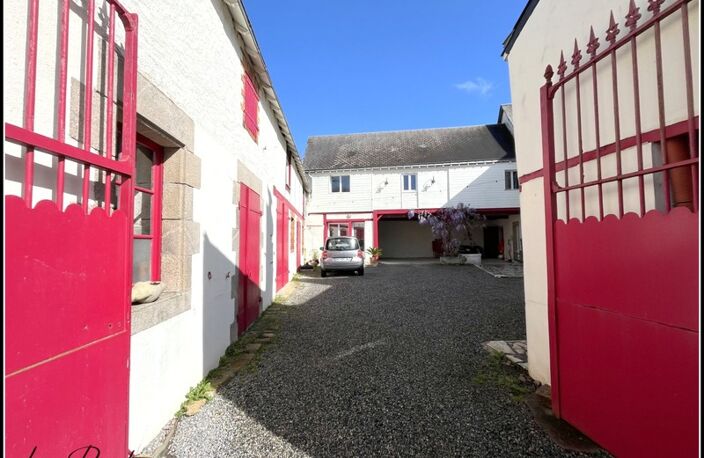 Dpt Loire Atlantique (44), à vendre VIEILLEVIGNE maison P10 de 360 m² - Terrain de 530,00 m² — photo 3
