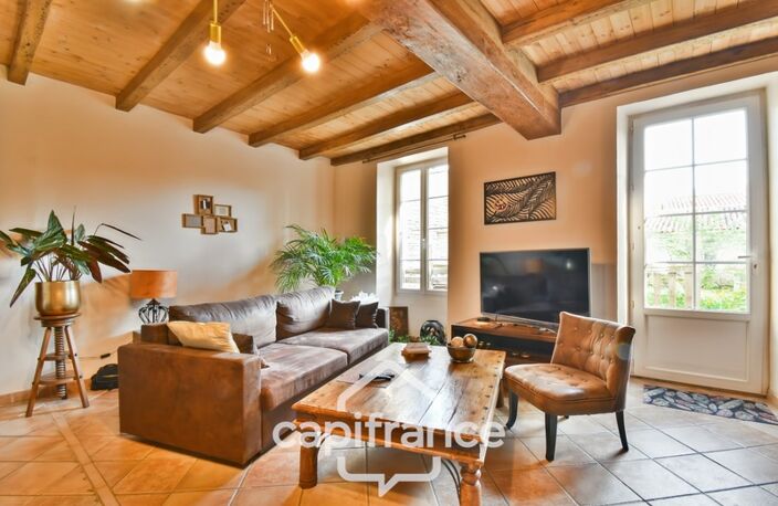 Maison à vendre 5 pièces ASNIERES LA GIRAUD (17) avec jardin, dépendances et garage — photo 2