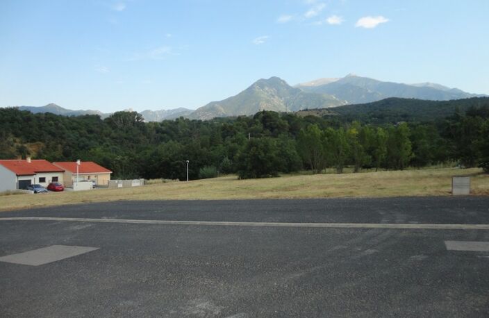 Dpt Pyrénées Orientales (66), à vendre PRADES Terrain constructible 269 m², 3 faces, libre constructeur — photo 3