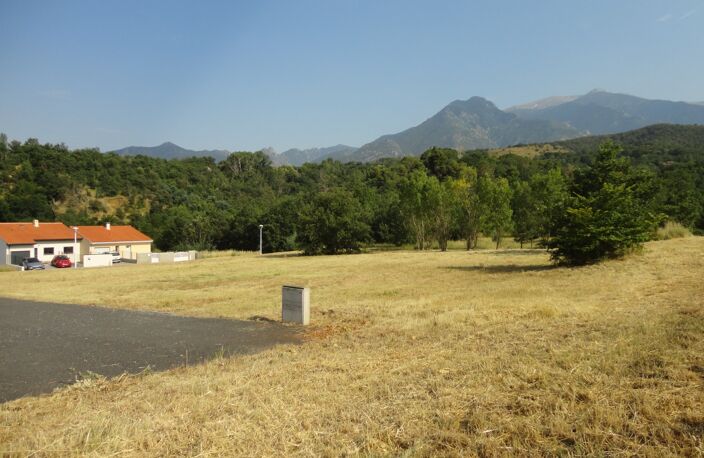 Dpt Pyrénées Orientales (66), à vendre PRADES Terrain constructible 421 m², 3 faces, libre constructeur — photo 4