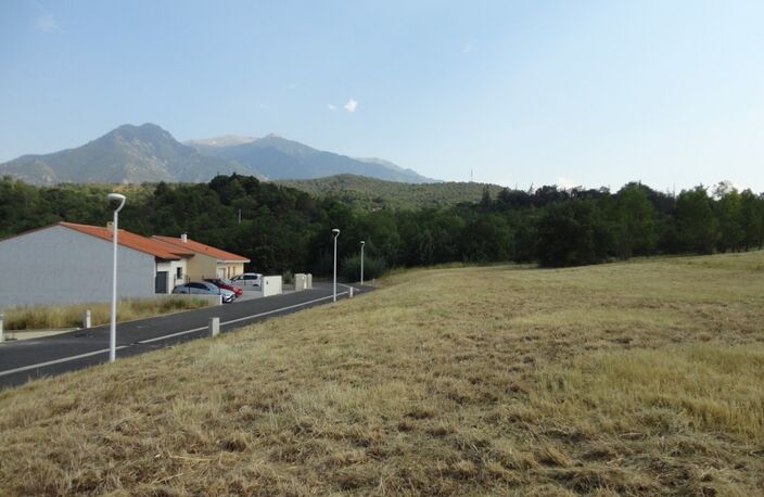 Dpt Pyrénées Orientales (66), à vendre PRADES Terrain constructible 299 m², 2 faces, libre constructeur — photo 4