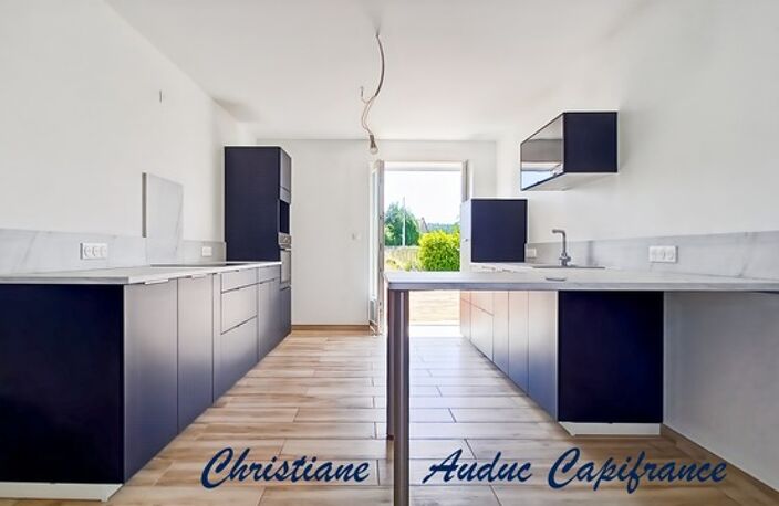 5 minutes de Génelard, au calme, maison en pierre, de plain-pied, rénovée en 2025, de 118.50 m², 135 m² de grenier aménageable, sur terrain de 2 161 m² — photo 3