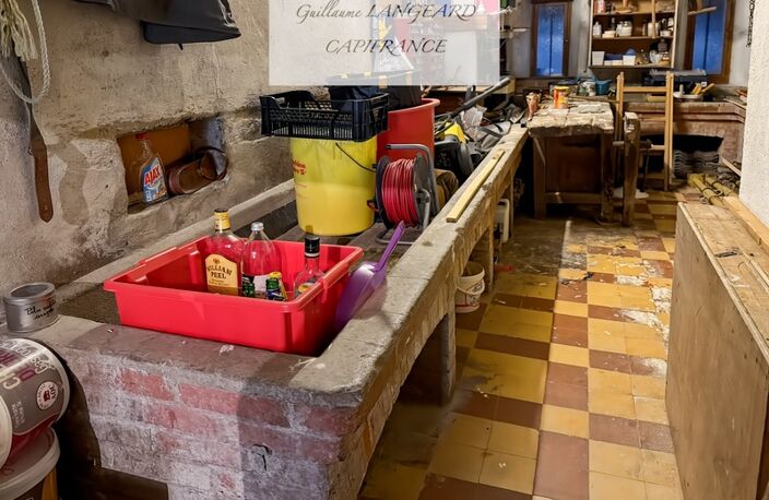 Revonnas (01250)- Ancienne Fruitière du XVIIe siècle - 247 m² de charme et d'histoire — photo 4