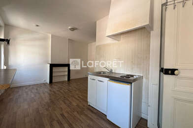 Immeuble  180500 €
