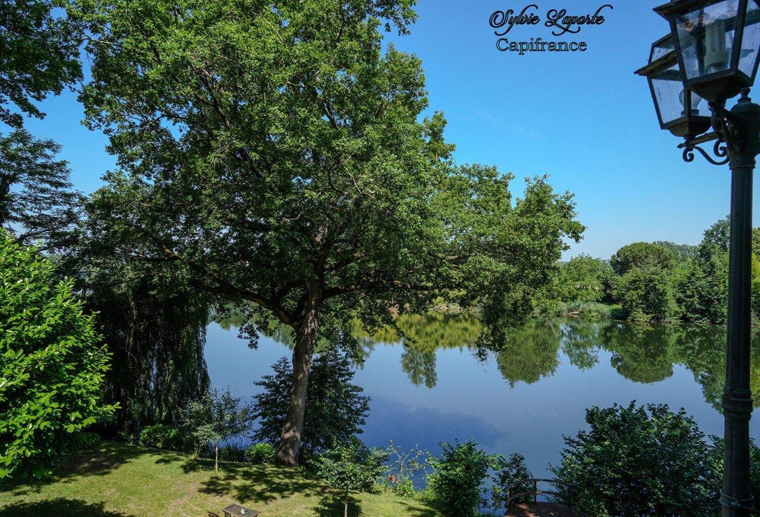 Propriete à vendre 14 pièces SAINTE LIVRADE SUR LOT (47)Sainte-Livrade-sur-Lot – Propriété de caractère à projets multiples en bord de rivière avec accès privatif au Lot — photo 1