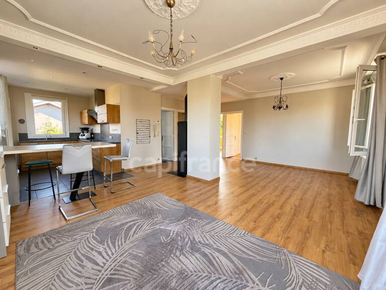 ROANNE – 152 m² – 3 chambres – beaux volumes – jardin — photo 1