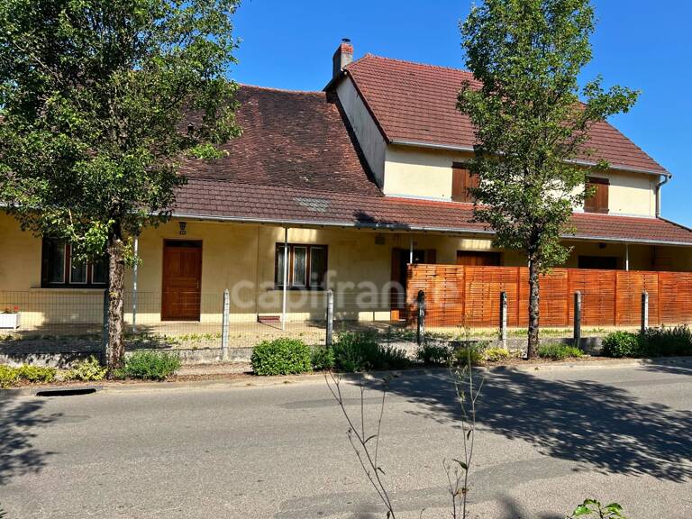 Maison Savigny-en-Revermont — photo 1
