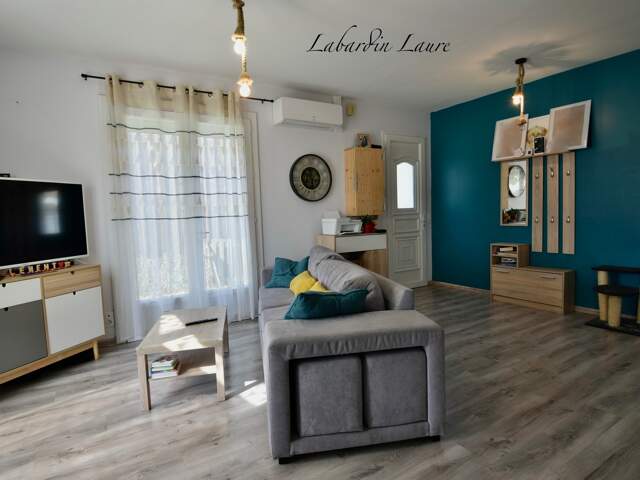 Maison de plain pied - 2 chambres  - 1 abri de jardin - terrain clos avec places de parking — photo du bien