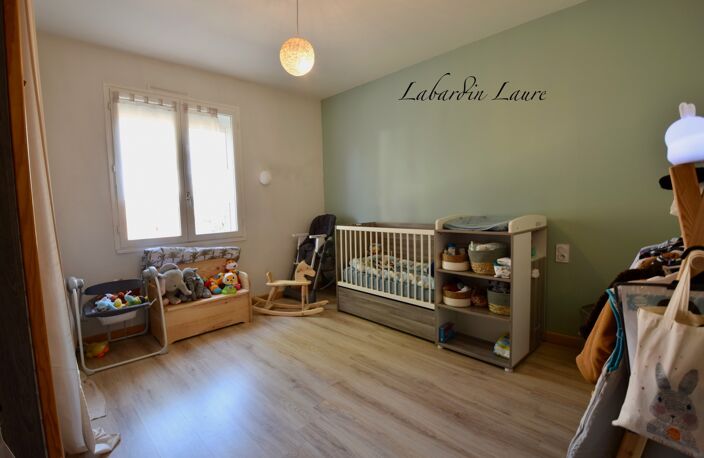 Maison de plain pied - 2 chambres  - 1 abri de jardin - terrain clos avec places de parking — photo 5