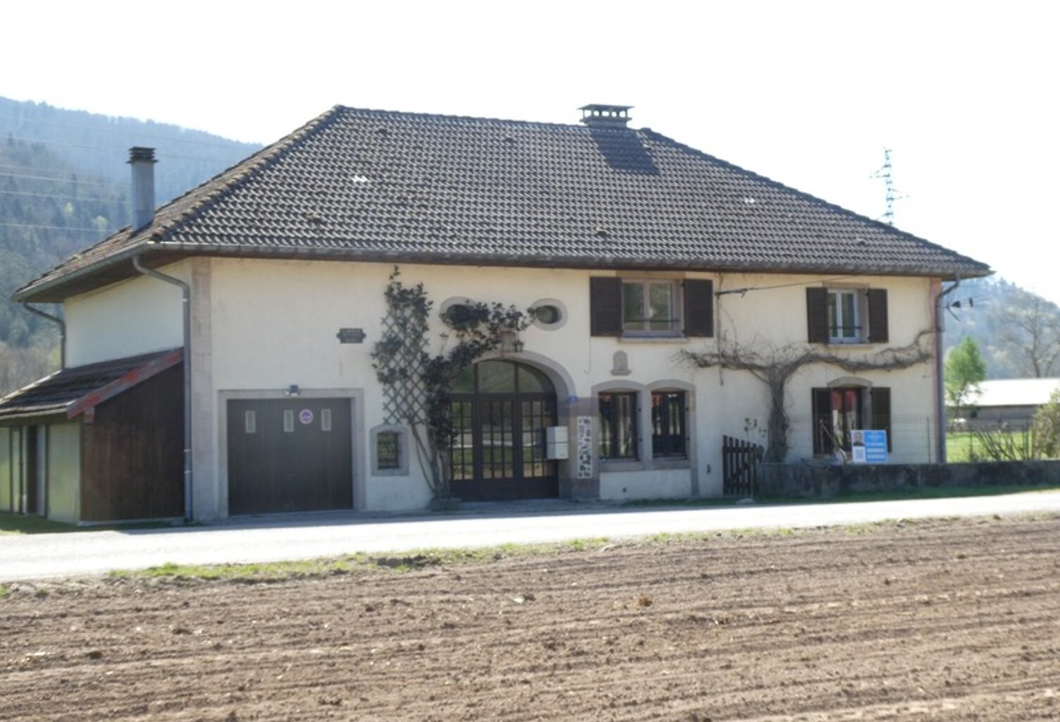 RUPT SUR MOSELLE (88) Ferme à conforter T7 de 160m² , hangar, terrain 1000m²+ 2 hectares loués à un agriculteur — photo 1