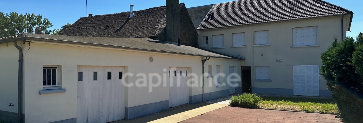 Immeuble  250 m² à vendre à Savigné-l'Évêque (72460)