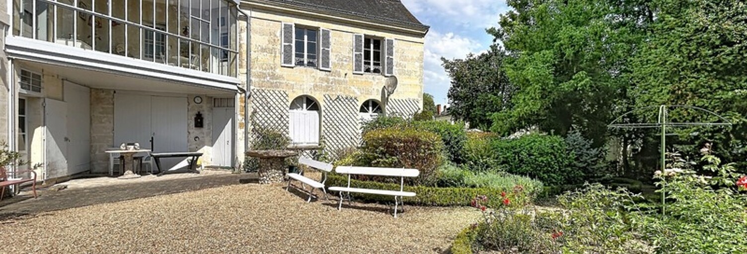 Maison 10 Pièces 247 m² à vendre à La Chartre-sur-le-Loir (72340)