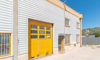 Commerce  210 m² à louer à Gémenos (13420)