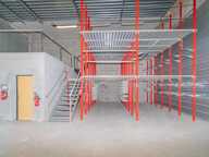 Dpt Bouches du Rhône (13), à louer GEMENOS Local commercial 210 m² - Entrepôt - Bureaux - Mezzanines - Rayonnage — photo 3