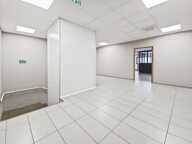 SARROLA-CARCOPINO – Locaux commerciaux à vendre – Ensemble de 342 m² modulable — photo 3