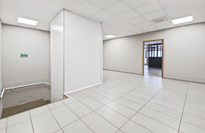SARROLA-CARCOPINO – Locaux commerciaux à vendre – Ensemble de 342 m² modulable — photo 3