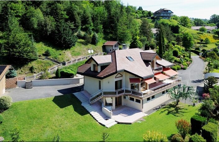 Propriete à vendre 7 pièces FRANGY (74) PROPRIÉTÉ CONTEMPORAINE EN PLEINE NATURE — photo 2