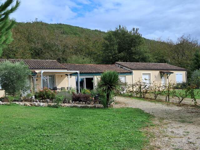 Ensemble de deux maisons à vendre 7 pièces proche Martel (46) — photo du bien