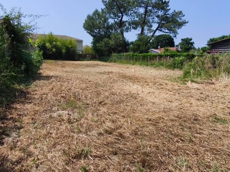 Terrain de 810 m² en seconde ligne à Gujan-Mestras – Emplacement privilégié — photo 1