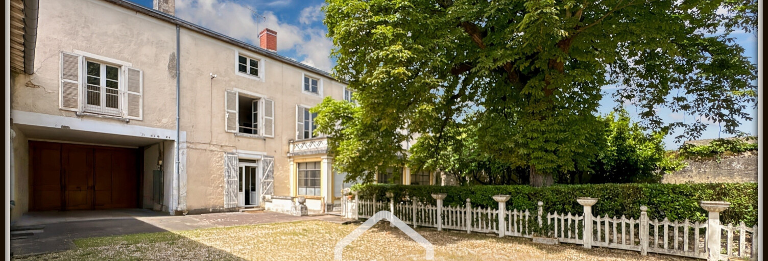 Maison 11 Pièces 305 m² à vendre à Neuville-de-Poitou (86170)
