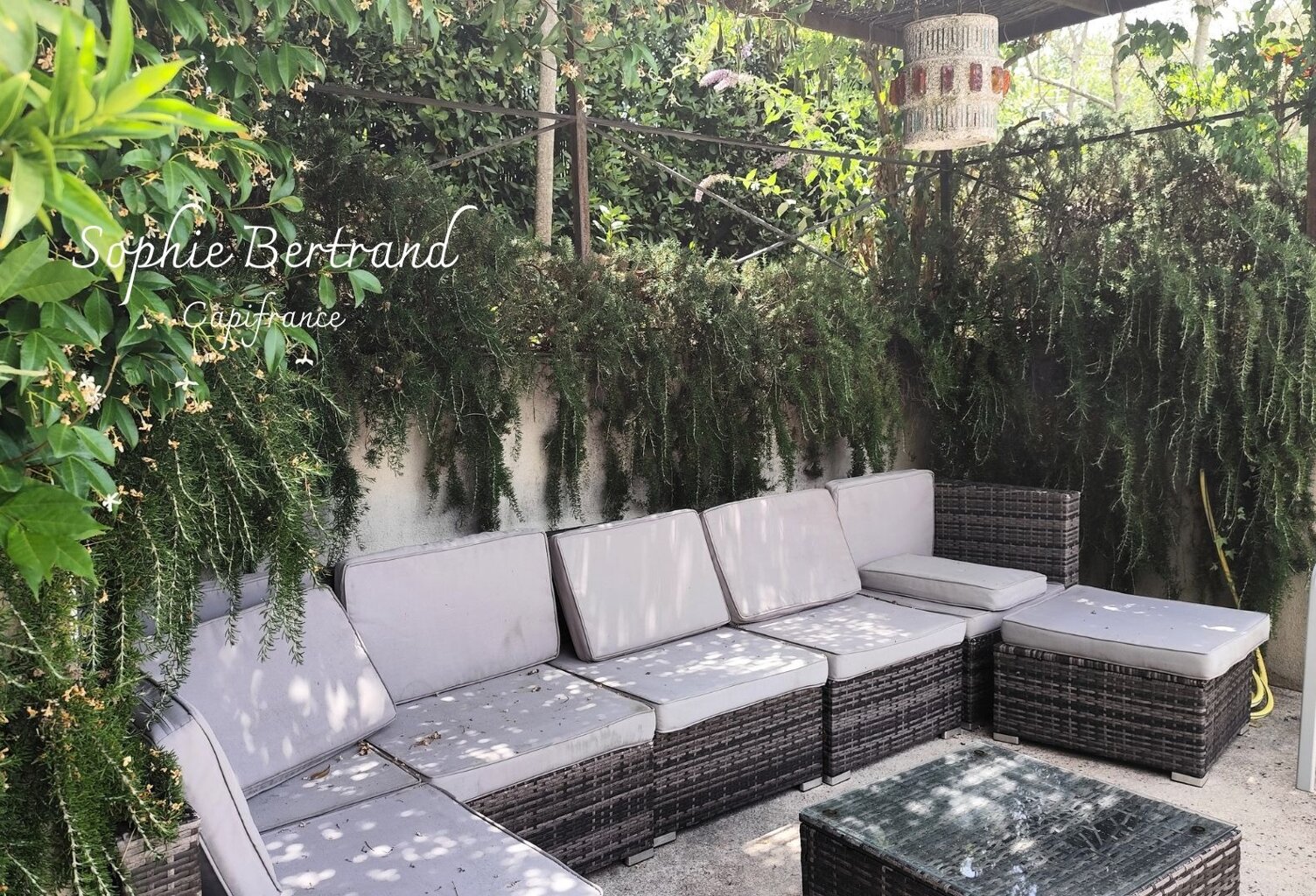 Montélimar Sud – Villa d'architecte d'exception avec T2 indépendant et piscine à débordement — photo 1