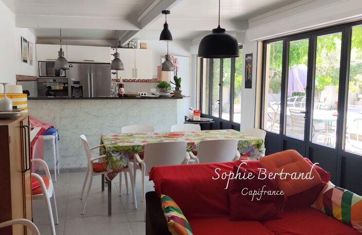 Montélimar Sud – Villa d'architecte d'exception avec T2 indépendant et piscine à débordement — photo 5
