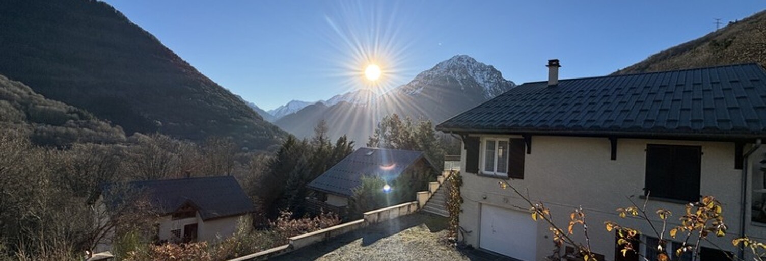Maison 9 Pièces 235 m² à vendre à Allemond (38114)