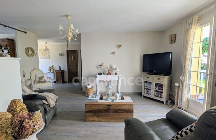 COUP DE CŒUR – Maison de plain-pied de 81 m² avec jardin arboré, à 10 min de Forges-les-Eaux — photo 3