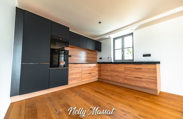 Maison à vendre 4 pièces BARBY (73) - Vue exceptionnelle et rénovation de qualité - Authentique maison de caractère avec jardin et garage — photo 3