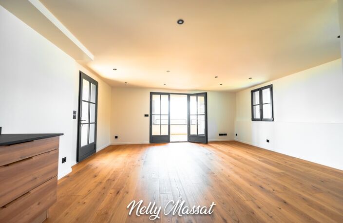 Maison à vendre 4 pièces BARBY (73) - Vue exceptionnelle et rénovation de qualité - Authentique maison de caractère avec jardin et garage — photo 4